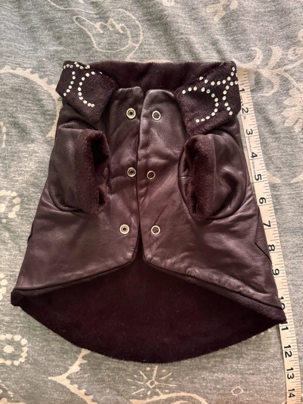 N/A black faux